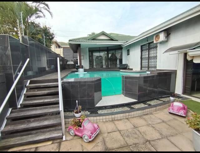 4 BEDROOM HOUSE FOR SALE IN SOMERSET PARK